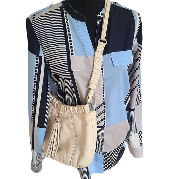 Calvin Klein Womens Button Front Blue Print Blouse Size Small - Picture 12 of 12